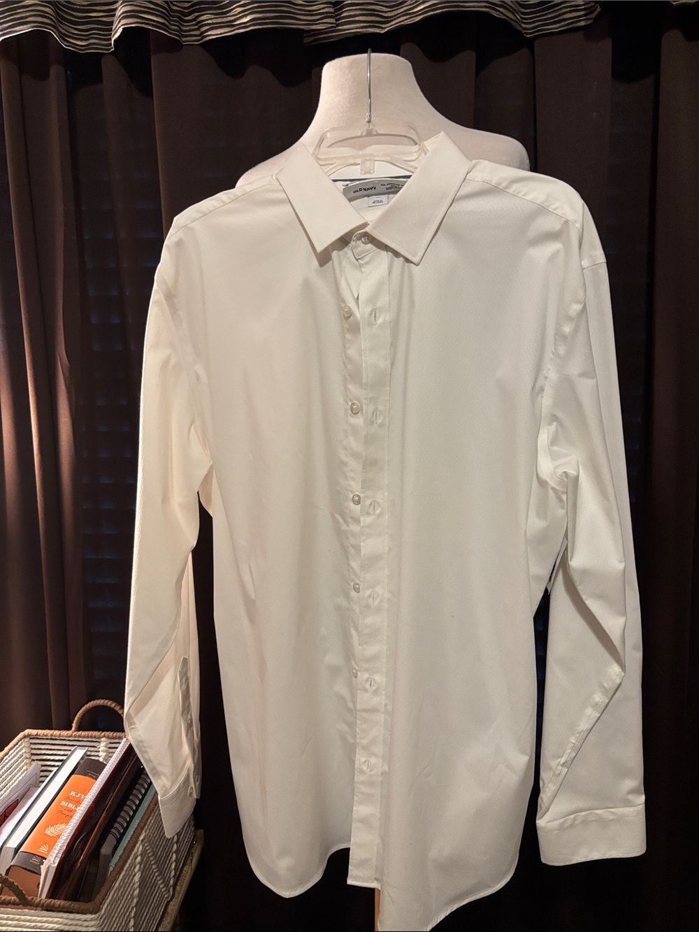 Old Navy White Men's Long-Sleeve Dress Shirt